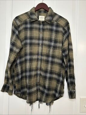 Abercrombie & Fitch Olive and Black Plaid Button-Down grunge oversized worn top